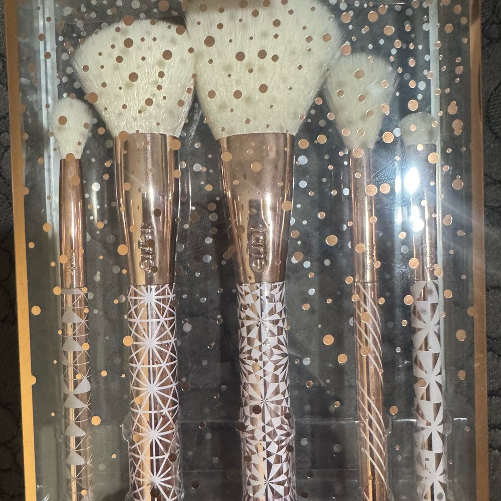 tarte Makeup Brush Set with Gold and White Handles